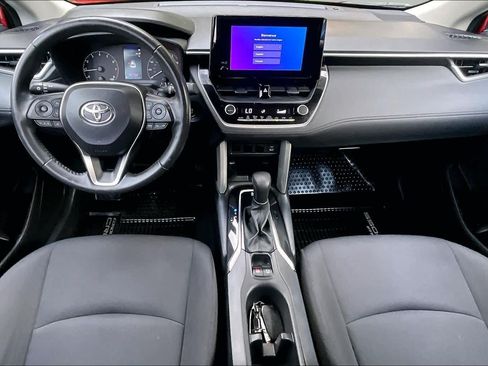 Certified 2024 Toyota Corolla Cross LE AWD/4WD image 14