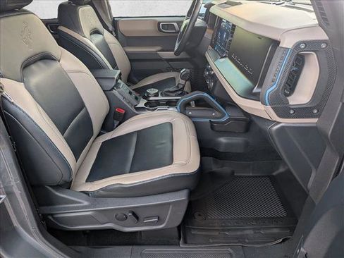 Used 2023 Ford Bronco Wildtrak image 20
