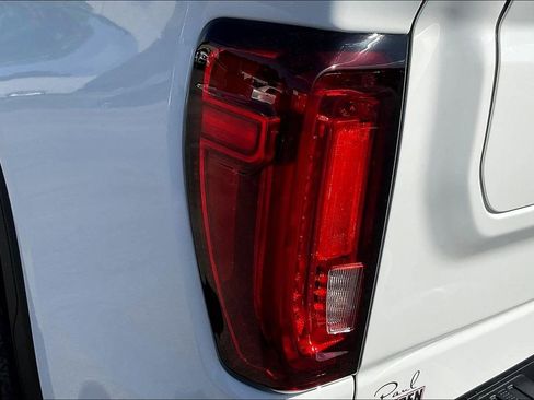 New 2026 GMC Sierra 1500 SLT w/ SLT Premium Package image 26