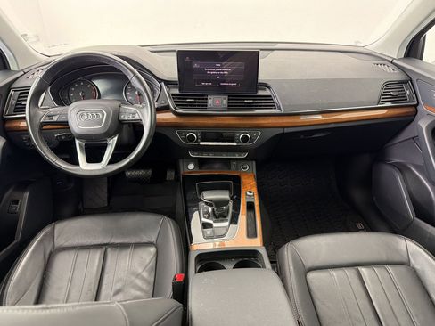 Used 2023 Audi Q5 2.0T Premium w/ Convenience Package image 17