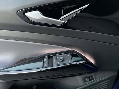 Used 2021 Volkswagen ID.4 Pro S image 14