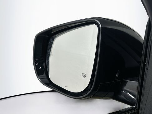 Used 2023 Jeep Grand Cherokee Limited w/ Black Appearance Package AWD/4WD image 16