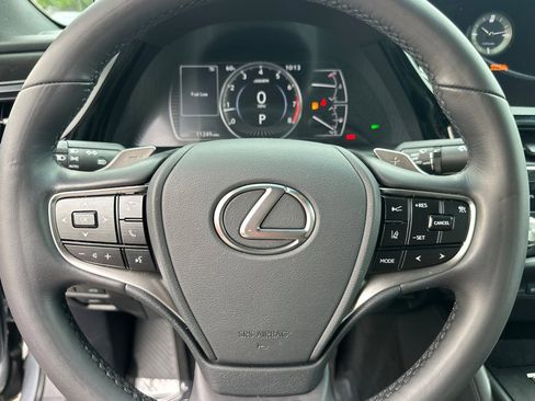 Used 2025 Lexus ES 350 w/ Premium Package FWD image 26