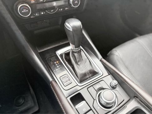 Used 2018 MAZDA MAZDA3 Grand Touring w/ Premium Equipment Package image 26