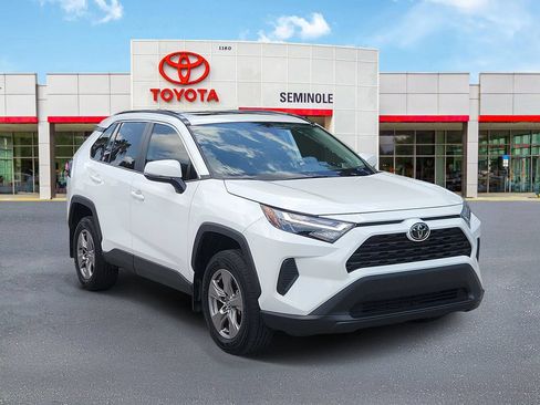 Used 2025 Toyota RAV4 XLE w/ Convenience Package FWD image 2