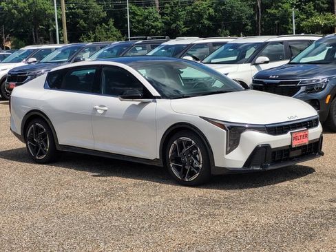 New 2026 Kia K4 GT-Line FWD image 1