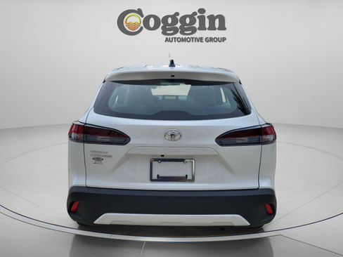 Used 2026 Toyota Corolla Cross L FWD image 3