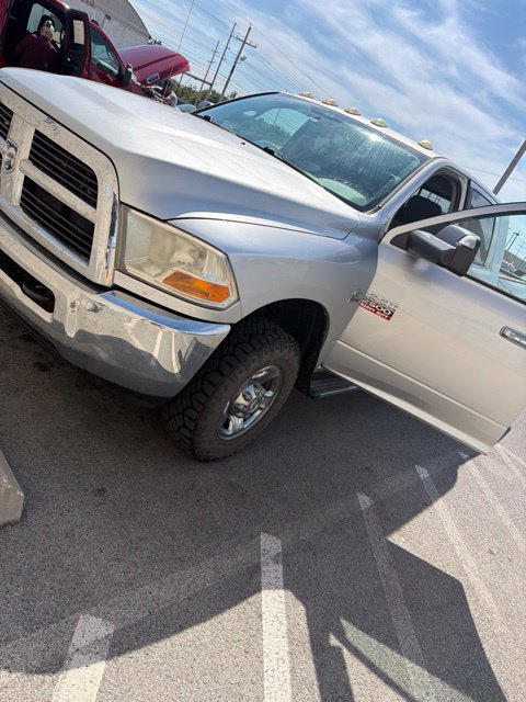 Used 2012 RAM 2500 SLT w/ Technology Group AWD/4WD image 1