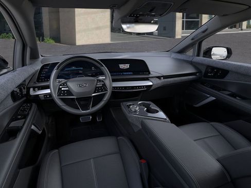 New 2025 Cadillac Optiq Luxury 1 image 15