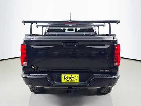 Used 2024 Chevrolet Colorado ZR2 w/ ZR2 Convenience Package III AWD/4WD image 7