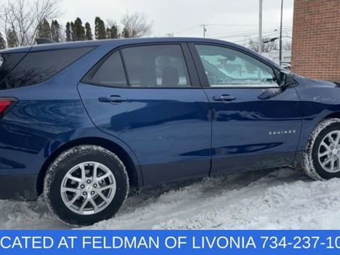 Used 2023 Chevrolet Equinox LS w/ LS Convenience Package image 8