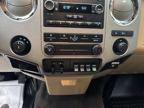 Used 2014 Ford F250 XLT w/ XLT Value Package image 24