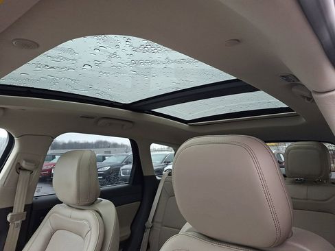 Certified 2020 Lincoln Corsair Reserve w/ Equipment Group 202A image 14