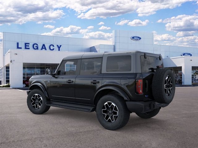 New 2026 Ford Bronco Outer Banks AWD/4WD image 4