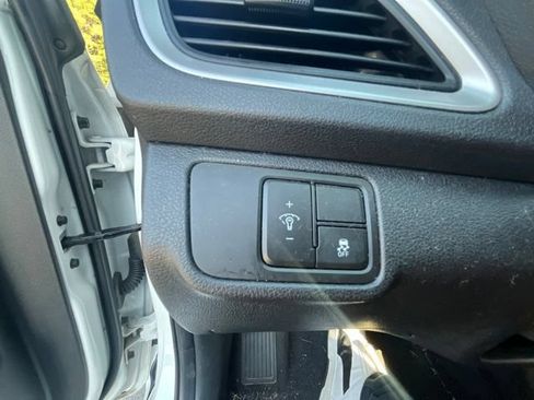 Used 2021 Hyundai Accent SE FWD image 16