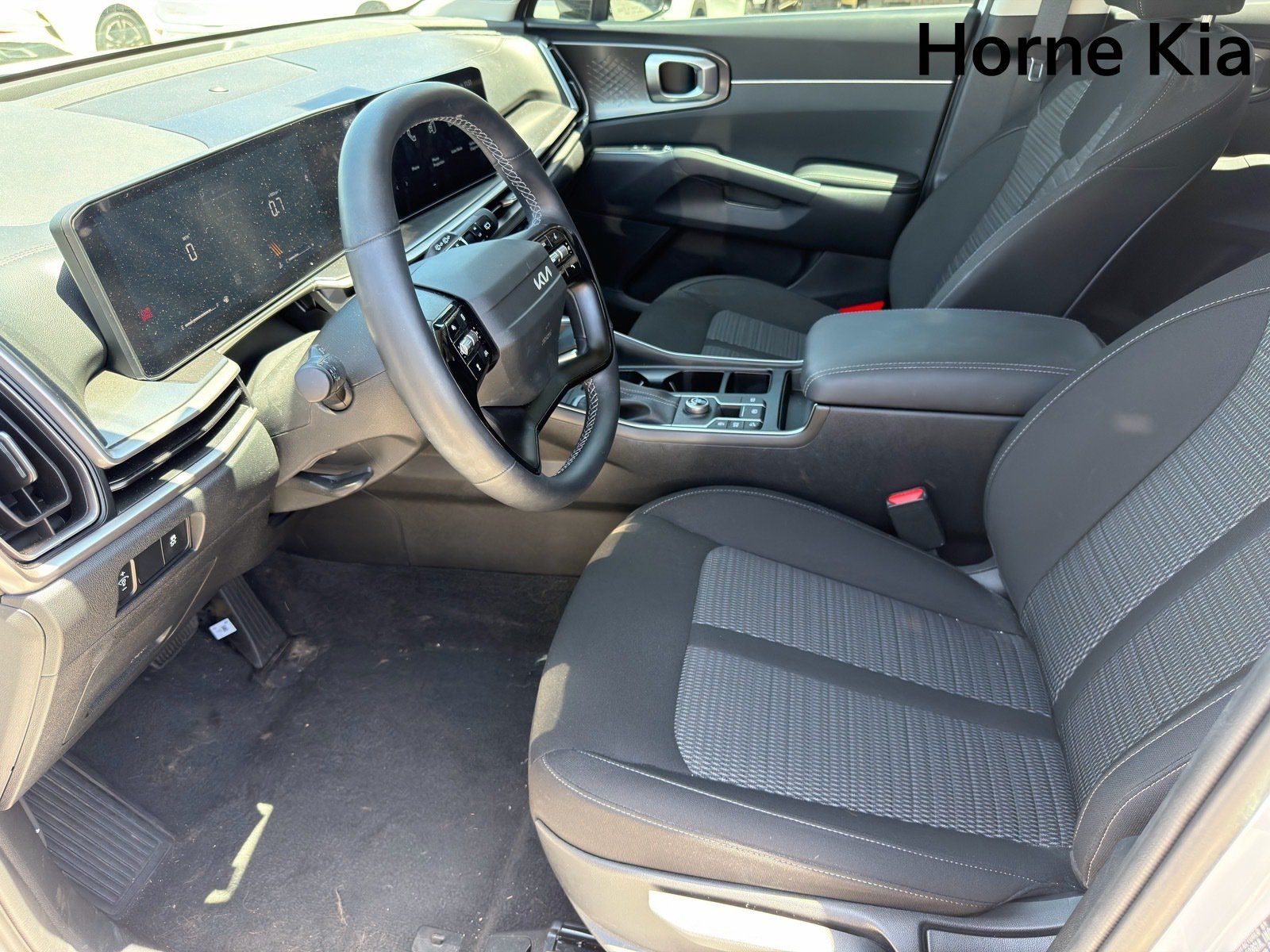 New 2026 Kia Sorento LX FWD image 9