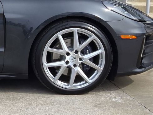 Certified 2024 Porsche Panamera 4 AWD/4WD image 11