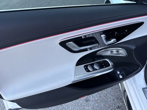 New 2026 Mercedes-Benz E 53 AMG e 4MATIC Sedan image 18