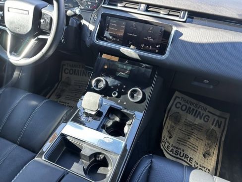 Used 2023 Land Rover Range Rover Velar R-Dynamic S image 23