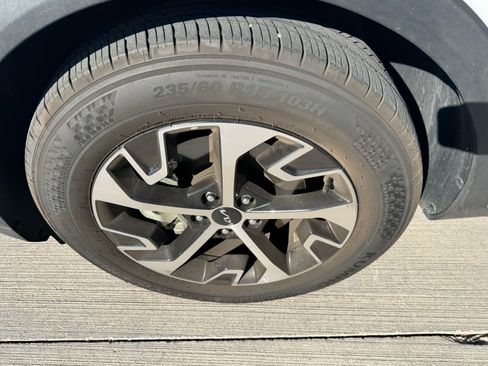 Certified 2023 Kia Sportage EX FWD image 8