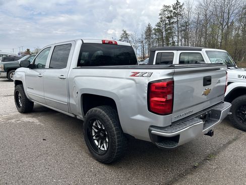 Used 2018 Chevrolet Silverado 1500 LT w/ All Star Edition AWD/4WD image 5