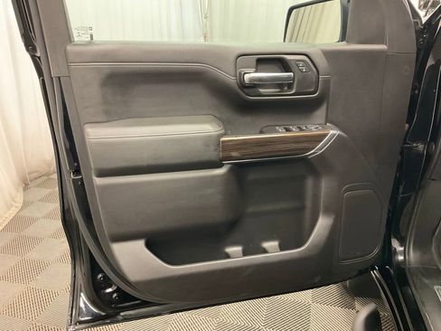 Used 2019 Chevrolet Silverado 1500 LT Trail Boss w/ Convenience Package AWD/4WD image 15