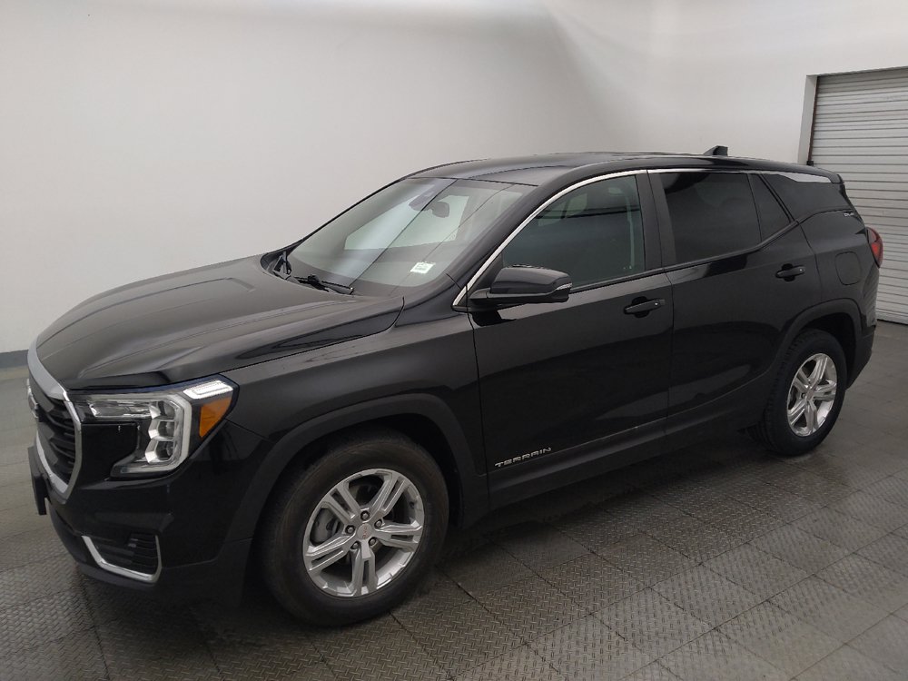 Used 2024 GMC Terrain SLE FWD image 2