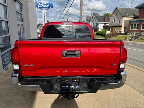 Used 2021 Toyota Tacoma SR5 AWD/4WD image 13
