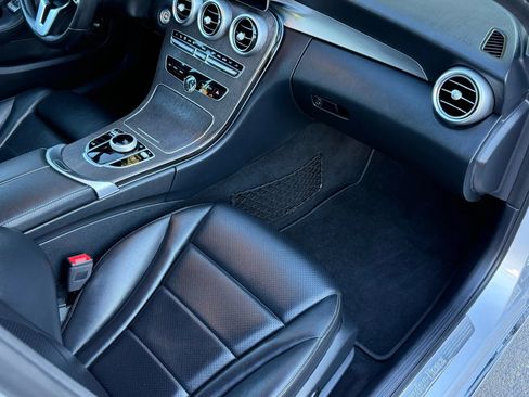 Used 2019 Mercedes-Benz C 300 4MATIC Sedan image 13