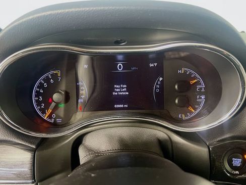 Used 2020 Jeep Grand Cherokee Trailhawk w/ Trailhawk Luxury Group AWD/4WD image 15