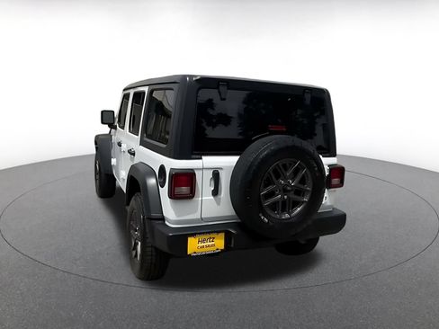 Used 2025 Jeep Wrangler Unlimited Sport AWD/4WD image 15