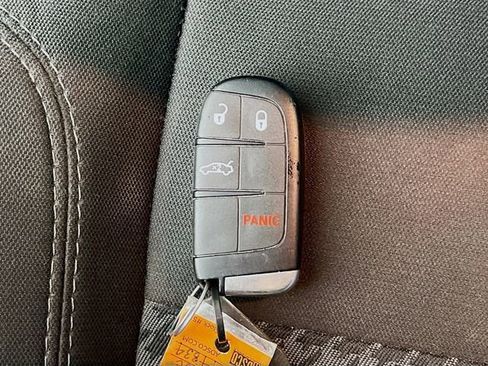 Used 2016 Dodge Challenger SXT image 26