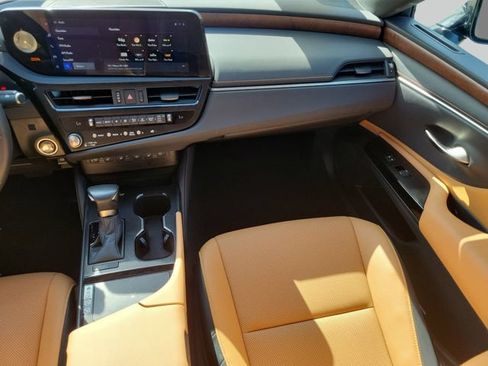 Used 2024 Lexus ES 350 w/ Premium Package FWD image 14