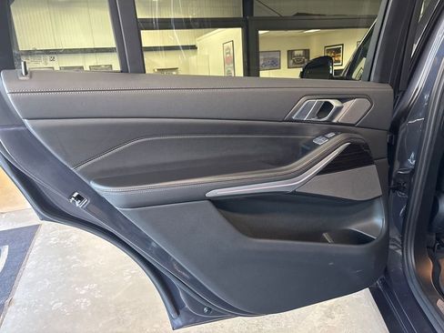 Used 2020 BMW X7 xDrive40i w/ Premium Package image 31