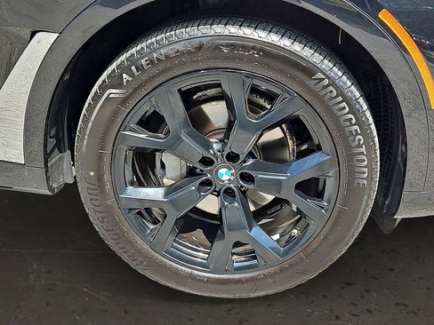 Used 2021 BMW X7 xDrive40i w/ Cold Weather Package AWD/4WD image 9
