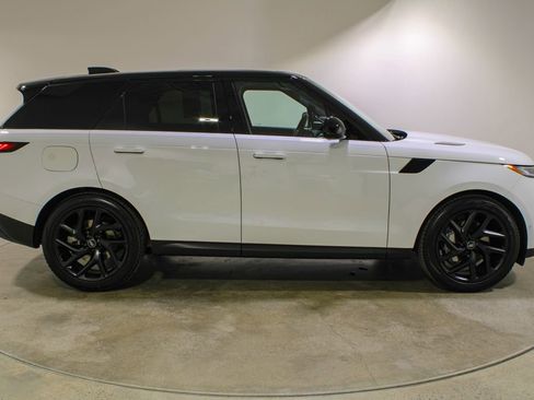 Used 2024 Land Rover Range Rover Sport SE AWD/4WD image 6