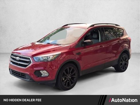 Used 2019 Ford Escape SE FWD image 1