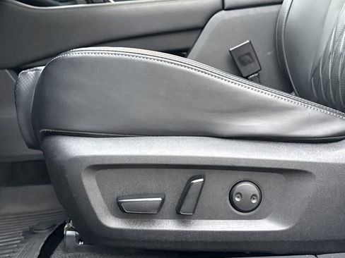 Used 2023 Nissan Rogue Platinum w/ Platinum Premium Package image 24