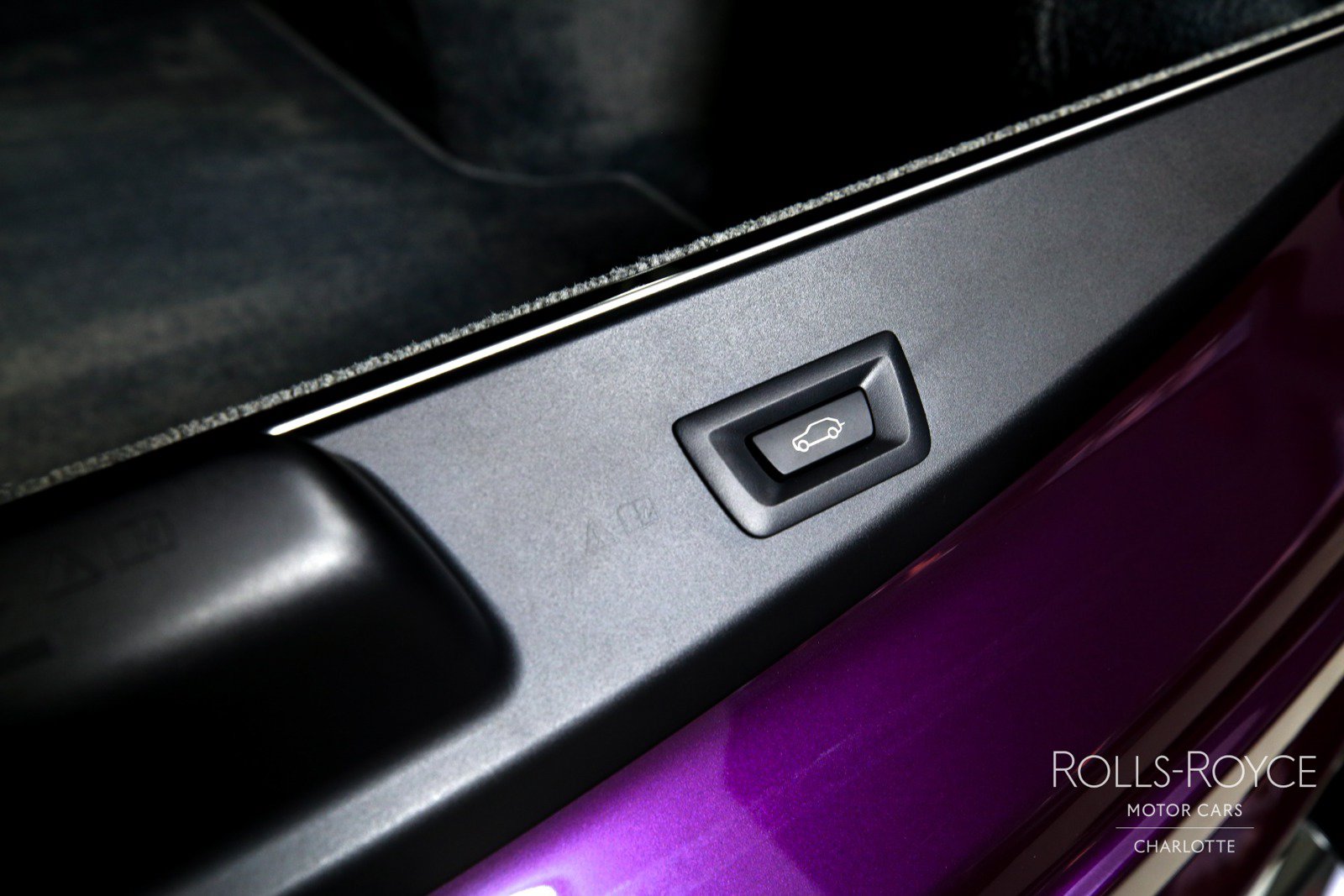 Certified 2025 Rolls-Royce Cullinan AWD/4WD image 28