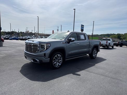 Used 2024 GMC Sierra 1500 Denali w/ Denali Reserve Package AWD/4WD image 7