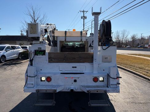 Used 2015 Ford F550 4WD Crew Cab 176 WB 60 CA XL image 8