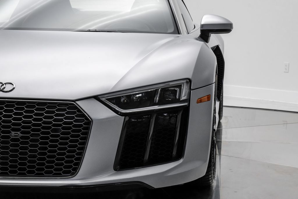 Used 2018 Audi R8 V10 AWD/4WD image 46