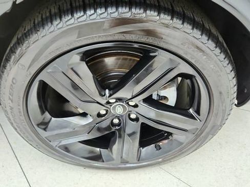 Used 2023 Land Rover Discovery S R-Dynamic image 63