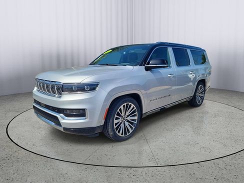 Used 2024 Jeep Grand Wagoneer L Series III AWD/4WD image 5