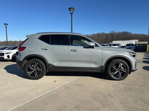 Certified 2025 Volvo XC40 B5 Core image 10