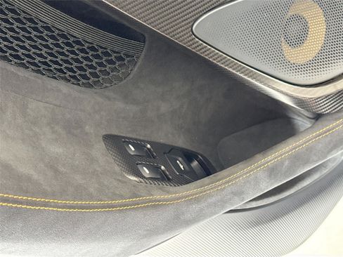 Used 2020 McLaren 600LT Spider image 13