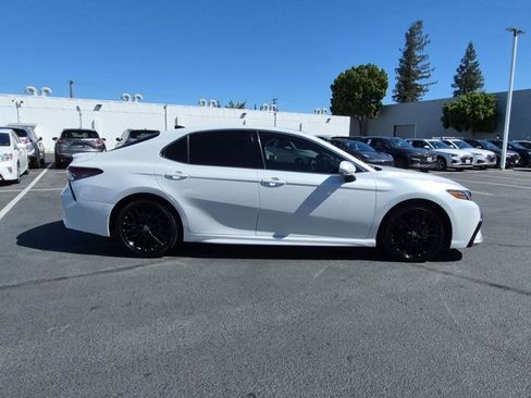 Used 2024 Toyota Camry XSE w/ Navigation Package FWD image 4