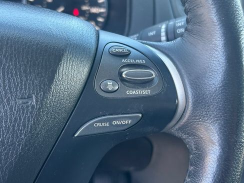 Used 2020 Nissan Pathfinder SL AWD/4WD image 20