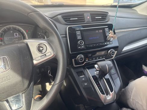 Used 2017 Honda CR-V LX image 5