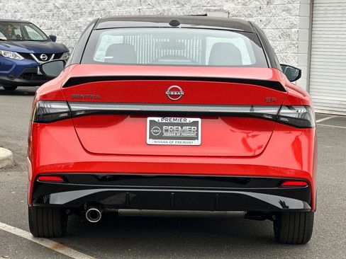 New 2026 Nissan Sentra SR w/ Floor Mat Package image 5